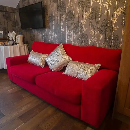 Πανσιόν House