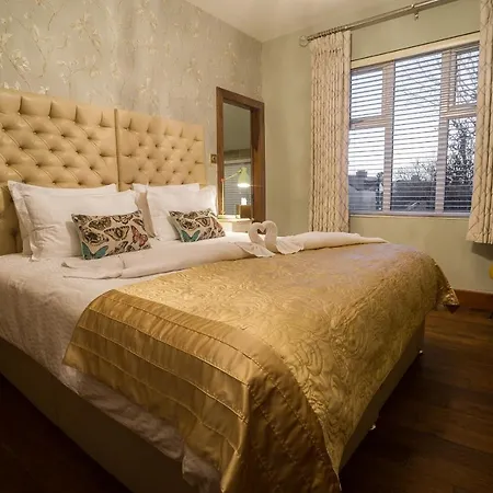 Πανσιόν House